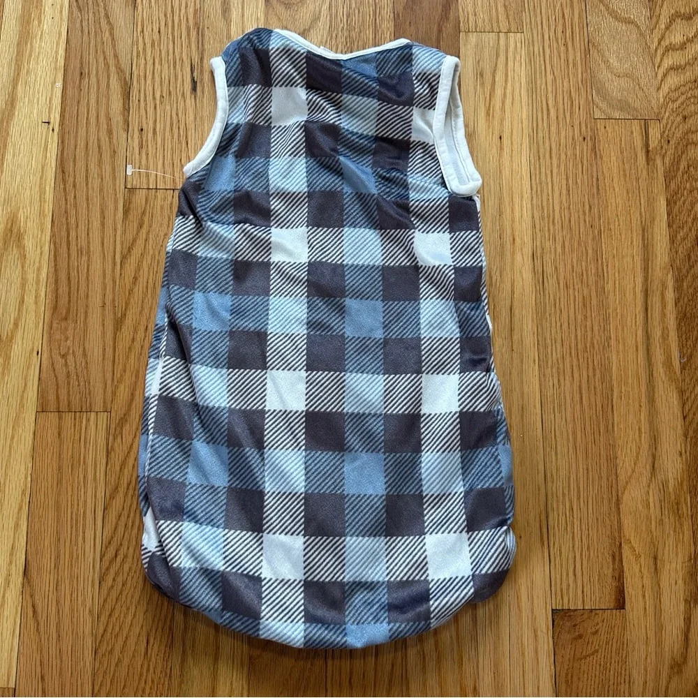 Modern Baby Plaid Sleeveless Baby Sleep Sack size 0-3 months